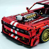 1: 8 Dodge Challenger, Electroplating Mirror Red Customized Version (3751 Pcs)